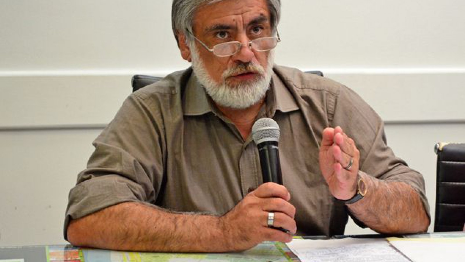 El Intendente de Caleta Olivia asegura que está gestionando obras en Río Gallegos